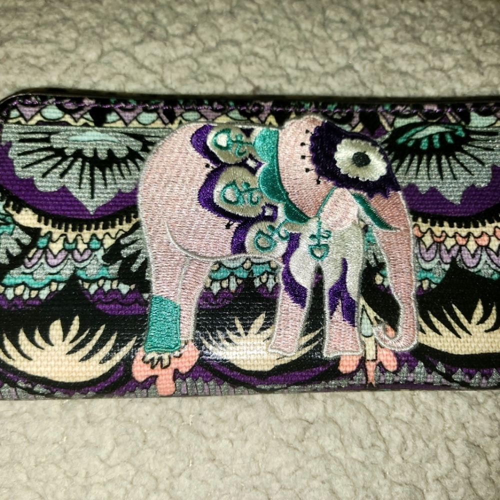 Sak roots wallet